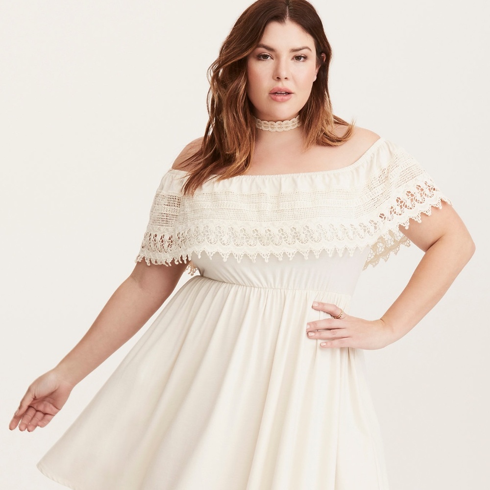 NWOT Torrid Lace Trim Off Shoulder V-Hem Dress - Picture 3 of 8